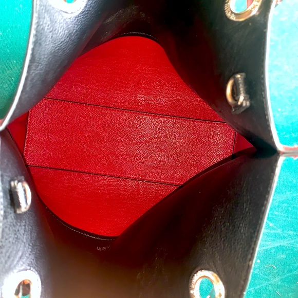 NWOT Red & Black Calvin Klein Tote Bag with Wristlet - Picture 5 of 15